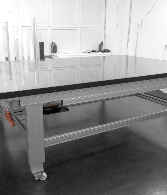 restaurierung-arbeitstisch-granit restaurierung-arbeitstisch-granit