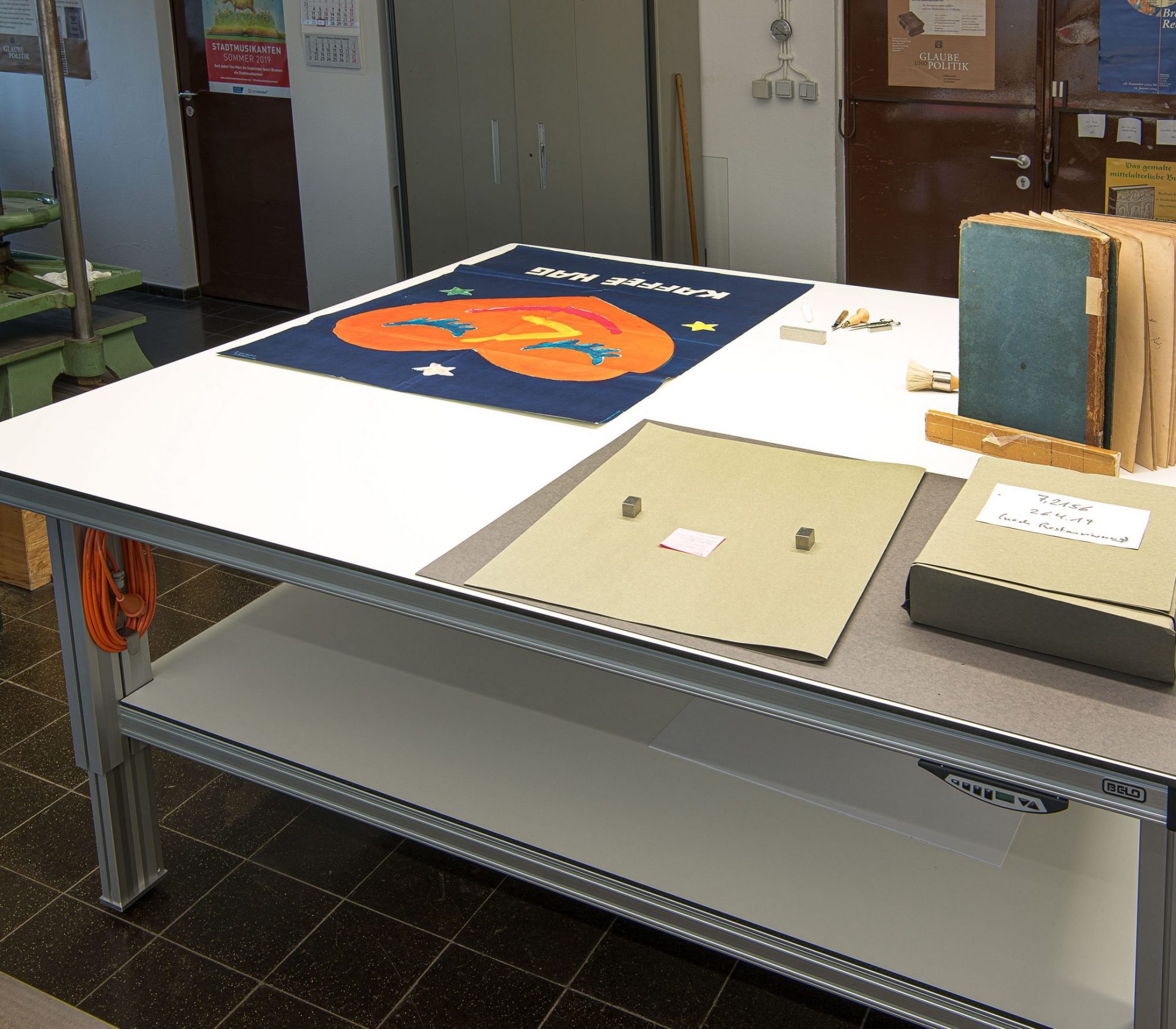 arbeitstisch hoehenverstellbar arbeitstisch hoehenverstellbar